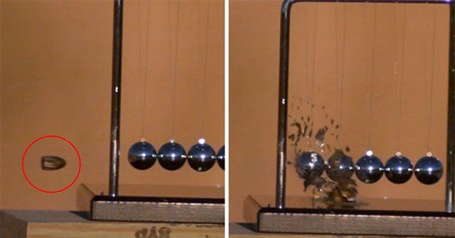 Vì sao con lắc mỏng manh chiến thắng được viên đạn?