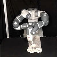 Ra mắt SpeedFolding - Robot gấp quần áo "siêu nhanh"