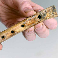 Phát hiện cây sáo hơn 500 tuổi làm từ xương động vật