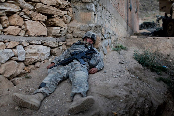 Phương pháp ngủ trên chiến hào của quân đội 