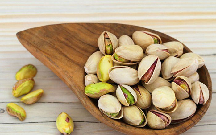 Thực phẩm giúp cầu thủ giữ nước và bổ sung dinh dưỡng trong thời tiết nóng khô của Qatar