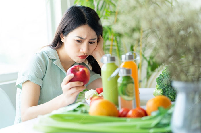 Tại sao tâm trạng phái nữ thay đổi trước kỳ kinh?