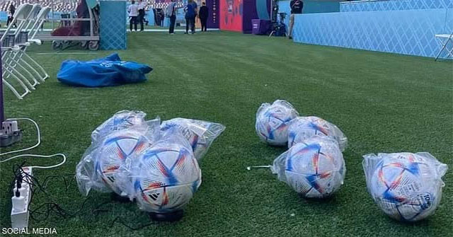 Lý do quả bóng World Cup 2022 phải sạc đầy pin trước mỗi trận đấu Lý do quả bóng World Cup 2022 phải sạc đầy pin trước mỗi trận đấu
