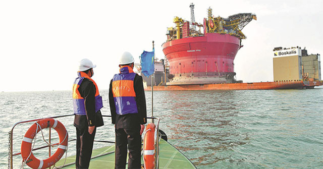 Trung Quốc bàn giao bể chứa dầu nổi nặng 32.000 tấn