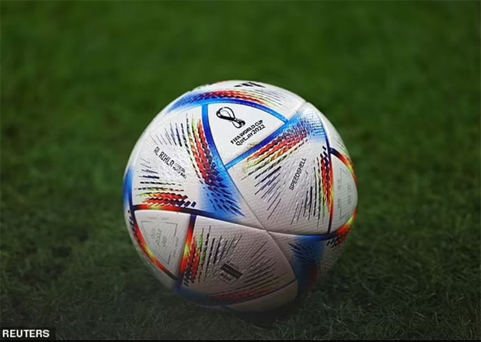 SpaceX âm thầm phóng hai quả bóng World Cup 2022 vào vũ trụ