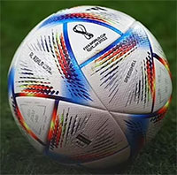 SpaceX âm thầm phóng hai quả bóng World Cup 2022 vào vũ trụ