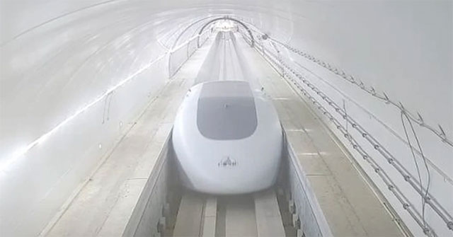 Trung Quốc thử nghiệm tàu siêu tốc có thể nhanh ngang máy bay