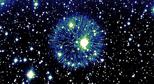 "Màn bắn pháo hoa" kỳ lạ từ vụ nổ siêu tân tinh