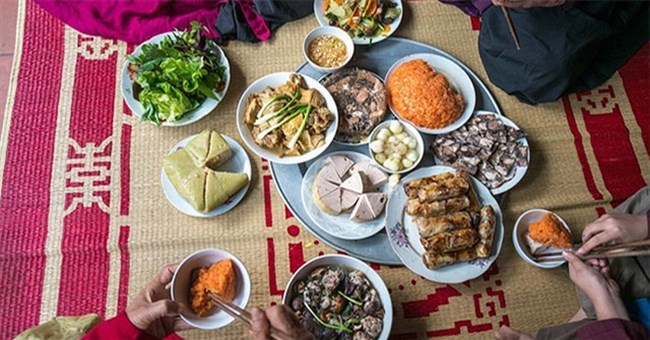 Những người sống thọ thường có chung 1 thói quen “miễn phí” khi ăn