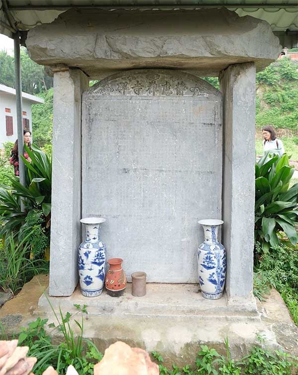 Khám phá 2 bia đá quý và lạ trong 27 bảo vật quốc gia mới được công nhận