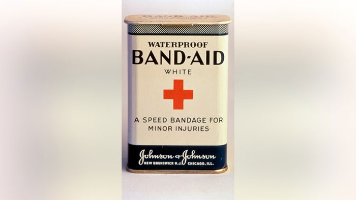  Bao bì cũ của Band-Aid. 