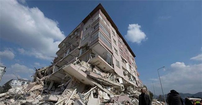 Vì sao bệnh viện ở Thổ Nhĩ Kỳ đứng vững trong động đất 7,8 độ richter?