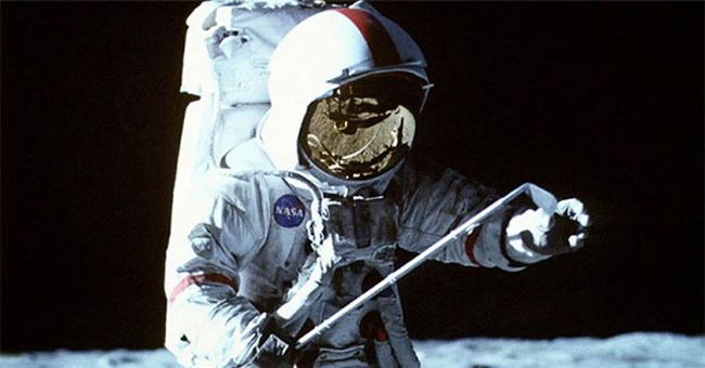 Vì sao không thể đưa đất trên sao Hỏa về Trái đất?