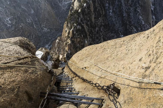Hoa Sơn được coi là ngọn núi nguy hiểm nhất tại Trung Quốc