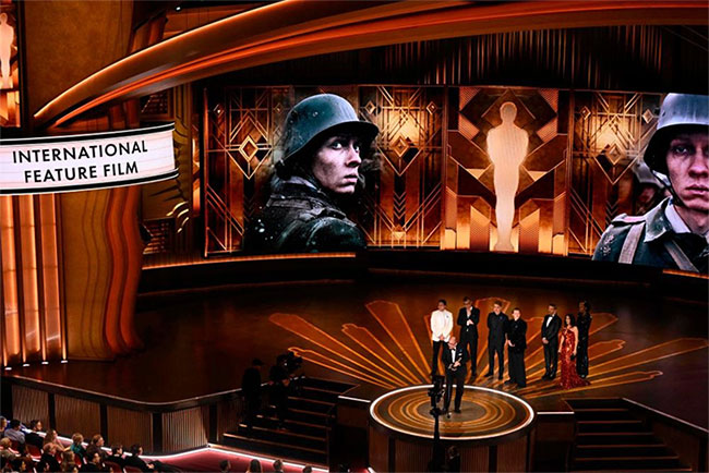 Giải Oscar 2023: Khi những kỷ lục bị xô đổ!