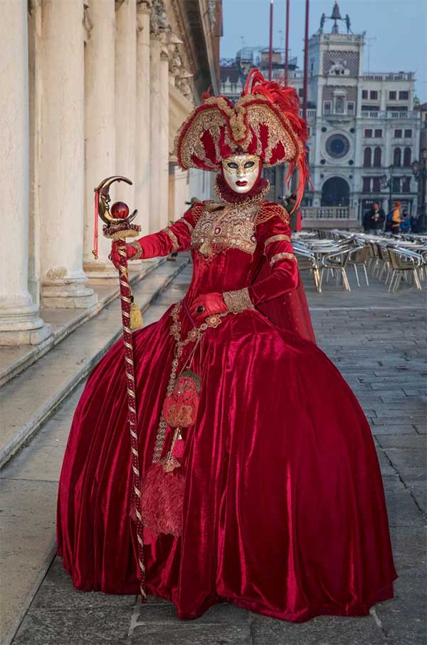 Nhung thành Venice: Loại vải quý được ví như thước đo sự giàu sang một thời