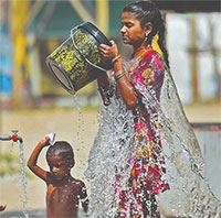 Sóng nhiệt kỷ lục đẩy người dân Ấn Độ đến gần "giới hạn sống còn"