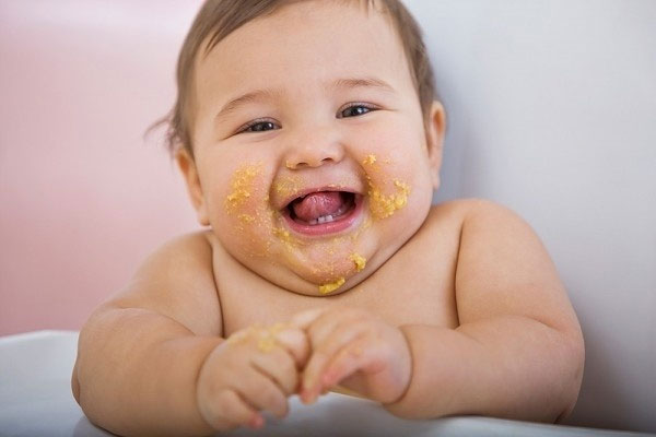 Trẻ sơ sinh thừa cân béo phì nguyên nhân do đâu?