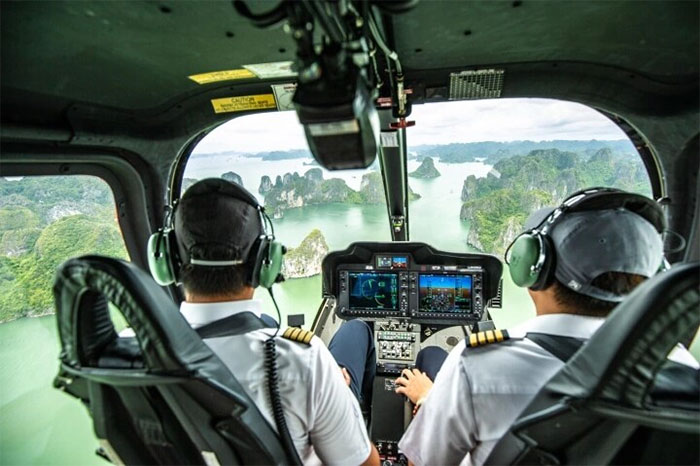 Trực thăng Bell-505 bay ngắm cảnh Vịnh Hạ Long có gì đặc biệt?