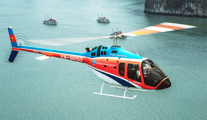 Máy bay trực thăng có nhiều chuyển động phức tạp hơn máy bay cánh bằng.