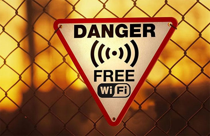 Những nguy hiểm đến từ wifi công cộng và cách phòng tránh