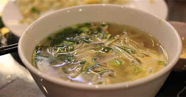 Thời nhà Thanh có hình phạt kỳ lạ chỉ bắt ăn 2 bát mỳ: Vì sao phạm nhân thà chết không ăn?