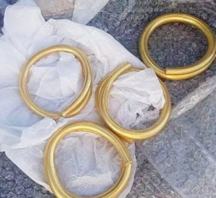 Đào cống phát hiện 