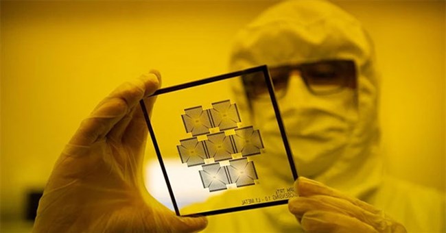 Tại sao con chip lại là một trong những thứ khó sản xuất thế thế giới?