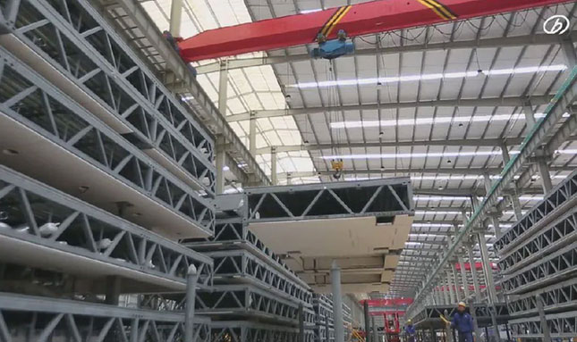 Tại sao Trung Quốc xây khách sạn 15 tầng chỉ mất gần 150 giờ với 200 công nhân?