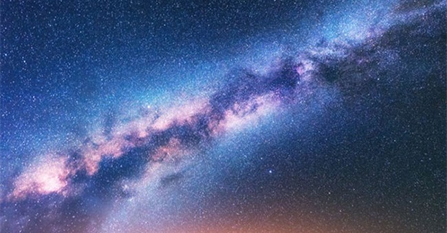 Với sự phát triển của khoa học, liệu con người có thể du hành xuyên Dải Ngân Hà không?