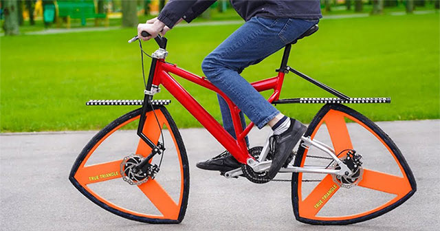 Sau xe đạp bánh vuông, kỹ sư người Ukraine tiếp tục ra mắt xe đạp có bánh hình tam giác