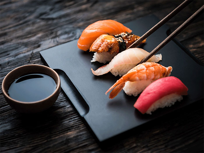 Cá được sử dụng để tạo ra các món như sushi, sashimi thường được chọn lọc rất kỹ lưỡng