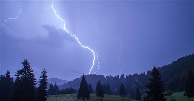 Người phụ nữ bất ngờ có thêm giác quan mới sau khi bị sét đánh