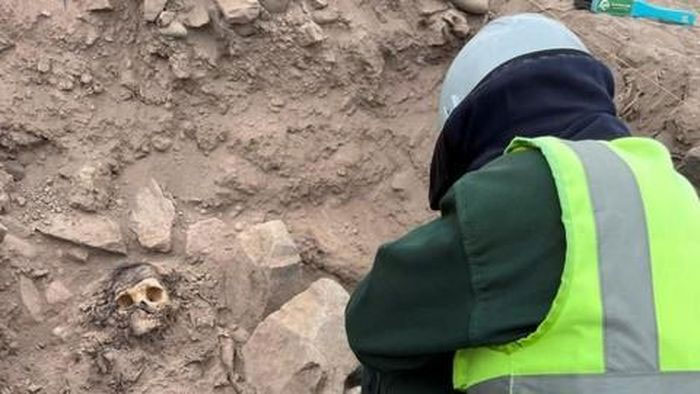 Xác ướp 3.000 năm tuổi được phát hiện trong bãi rác ở Peru