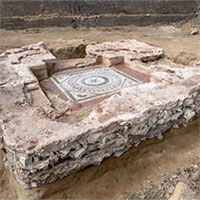 Phát hiện lăng mộ La Mã "cực kỳ độc đáo" trong đống đổ nát ở London