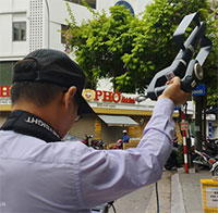 Vì sao hàng loạt ôtô, xe máy không thể mở khóa ở Hà Nội?