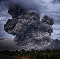 Siêu núi lửa bí ẩn của châu Âu đang chuẩn bị "thức giấc"?