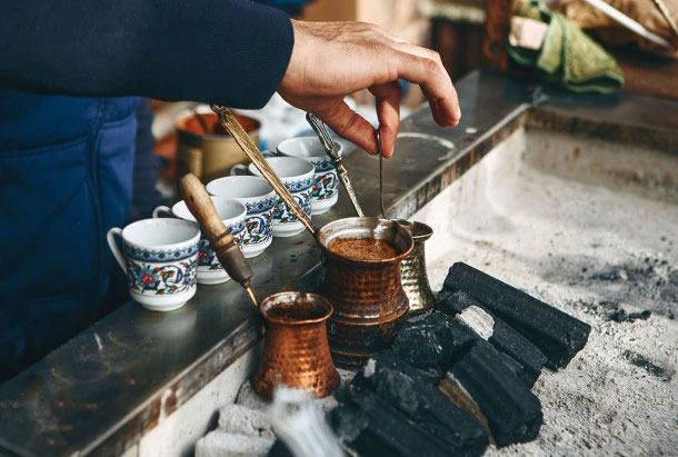 Thời kỳ Đế chế Ottoman quá trình thuần hóa và trồng cà phê nở rộ.