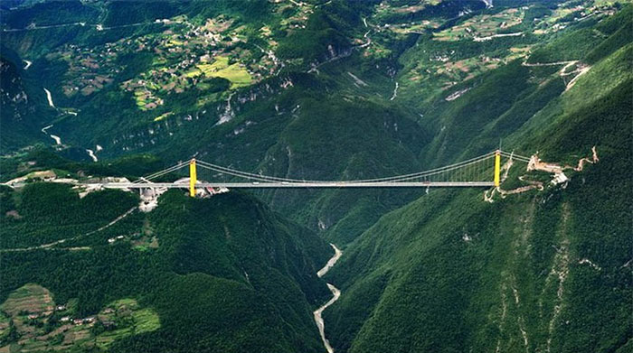 Dùng tên lửa để... xây cầu, Trung Quốc khiến thế giới ngỡ ngàng với công trình 