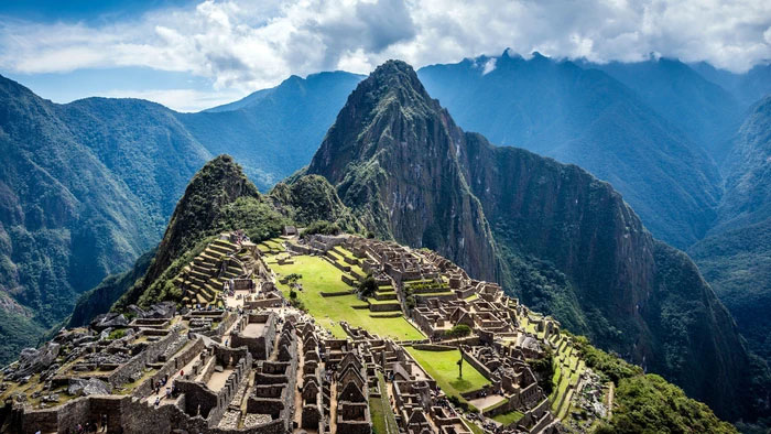 Các căn nhà ở Inca đều được xây bằng đá mài nhẵn, ghép chặt vào nhau mà không cần vữa