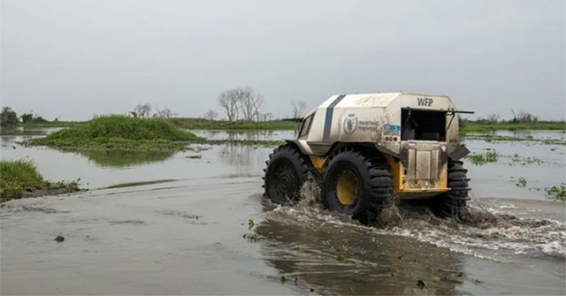 WFP triển khai xe robot tích hợp AI tham gia cứu trợ nhân đạo