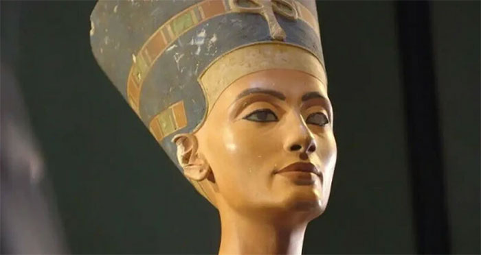 Bức tượng bán thân của Nefertiti có thể được chiêm ngưỡng ở Berlin (Đức)
