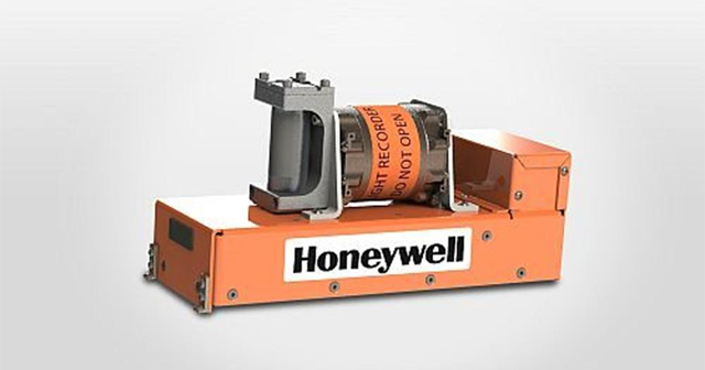 Ra mắt hộp đen máy bay đầu tiên trên thế giới kết nối trực tuyến với mặt đất