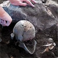 Phát hiện hài cốt người cổ đại với hộp sọ hình trái tim