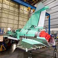 Máy bay siêu thanh của NASA xuất xưởng
