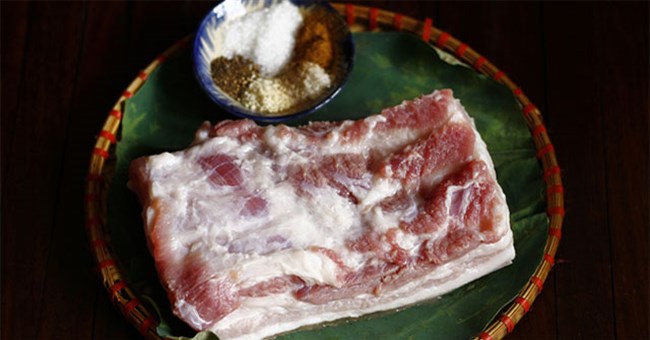 Ăn "thịt lợn hạ thổ" chôn 2-3 năm dưới đất có nguy hại?