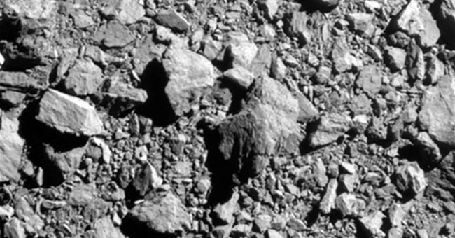 NASA làm chệch hướng tiểu hành tinh, vô tình gây mối đe dọa khác