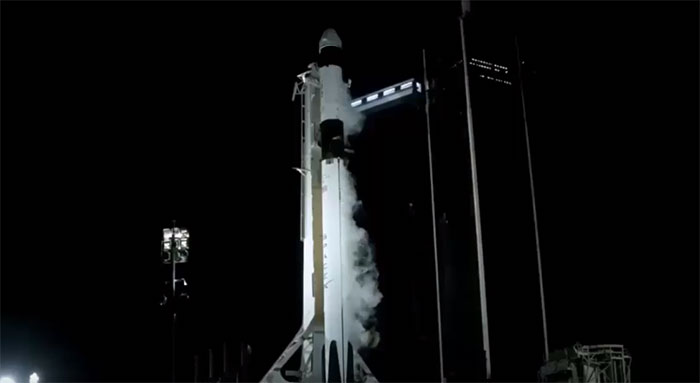 SpaceX đưa phi hành đoàn 