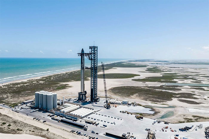 Tên lửa Starship mạnh nhất thế giới có thể phải nằm kho