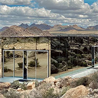 Bên trong "Ngôi nhà vô hình" gần 440 tỷ đồng giữa sa mạc: Có hồ bơi dài gần hết nhà, giá thuê hàng trăm triệu/đêm